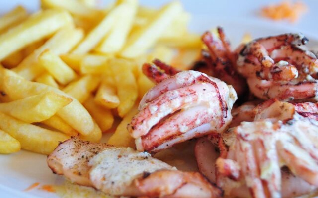 Catembe Gallery Hotel