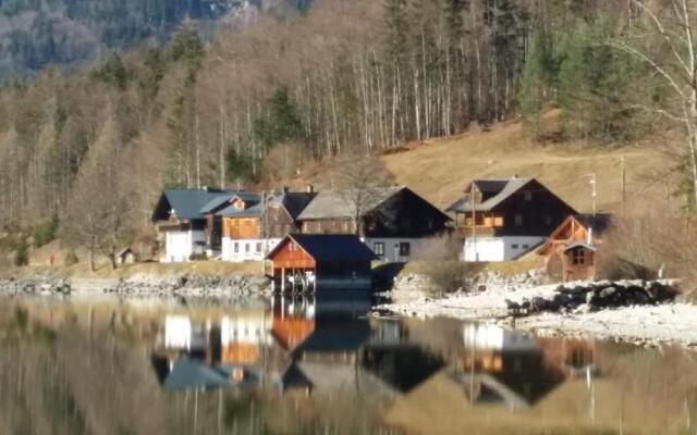 Hotel-Pension Ladner am Grundlsee