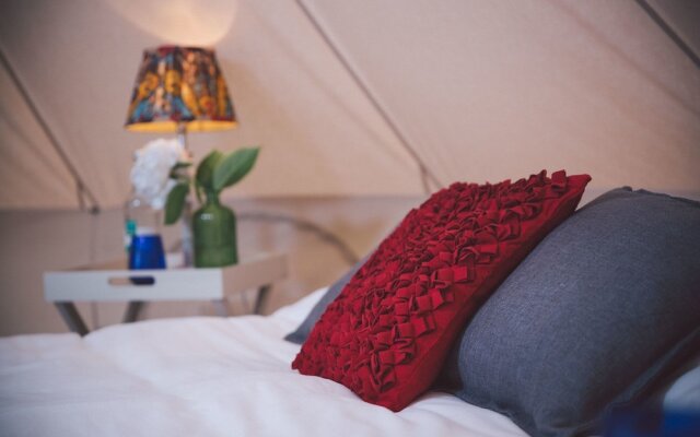 The Grand Folly Hotel - Glamping