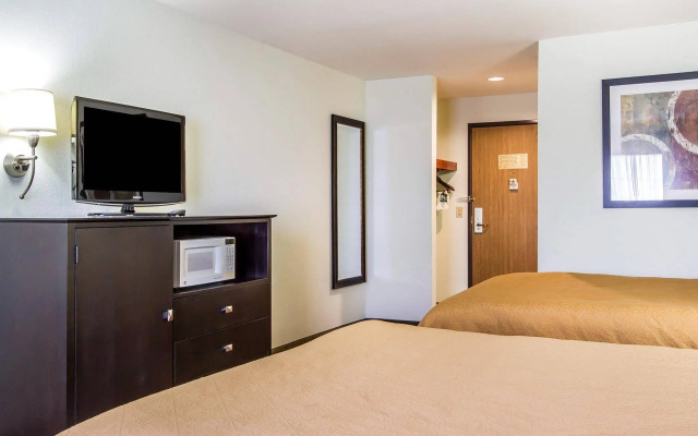 Quality Inn Pontiac