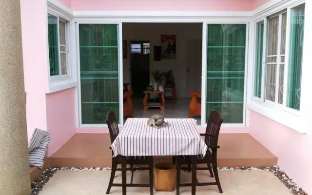Chiang Mai Gay Assisted Homestay