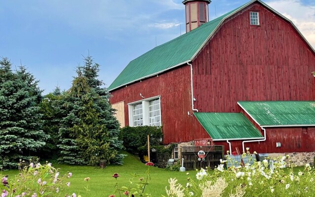 The Eddie Hotel and Farm