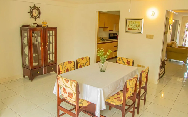 Holidays At Mango Walk Country Club