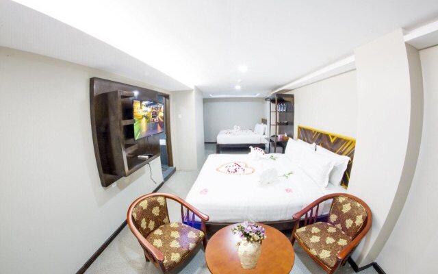 Tristar Hotel