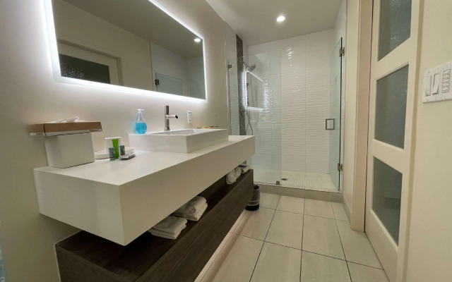 Red Lion Inn & Suites Phoenix/Tempe - Asu