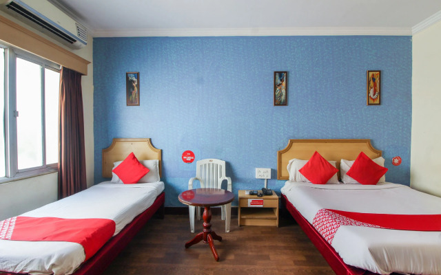 OYO 12237 Luxury Villas