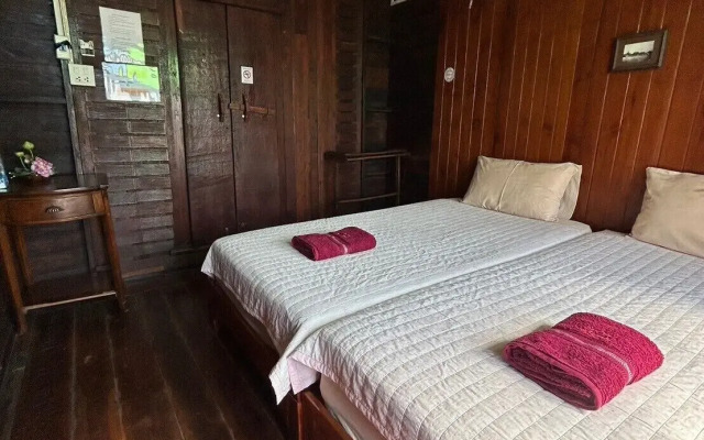 Baan Are Gong Riverside Homestay
