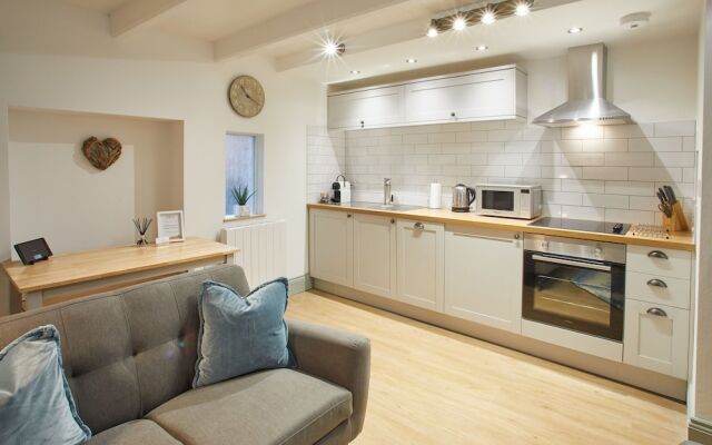Threadneedle Cottage