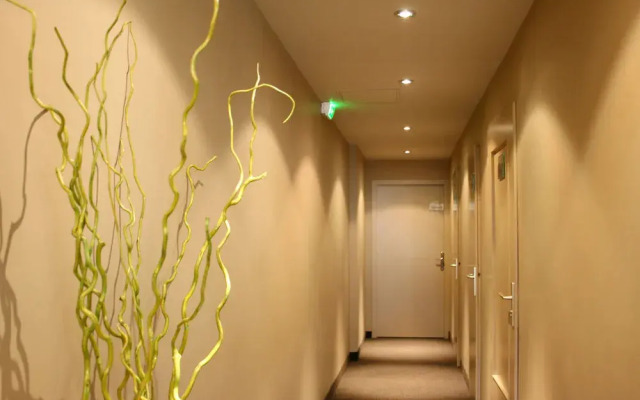 Comfort Hotel Maubeuge