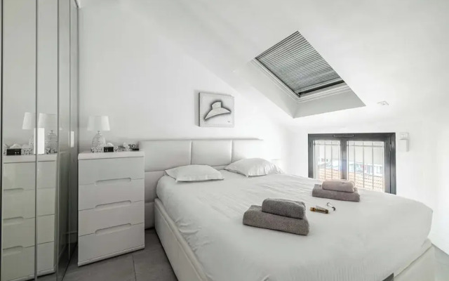 Luxury Penthouse 120ma2 in the Heart of Cannes