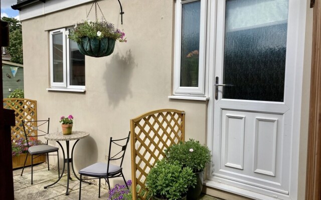 Self-contained Guest Suite in Dawlish, Devon