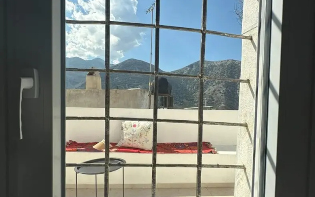 Astra House Braxasi