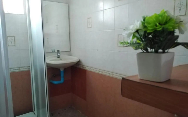 2BR Maryam villa near Tesco & beach.