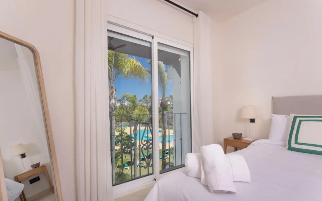 2 Bedroom, 2 Bathroom Penthouse Apartment