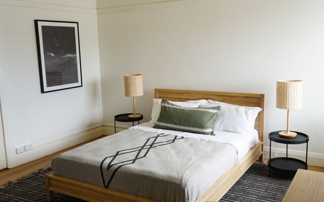 Harbord Beach Hotel