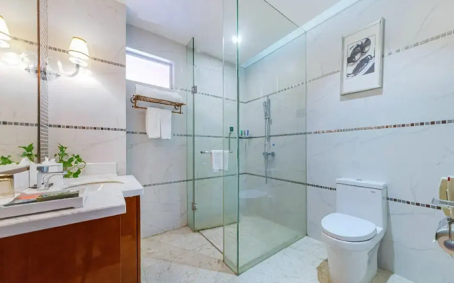 Heyuan Bavarian Manor Argyle Resort & Austere Bodhi Hotel