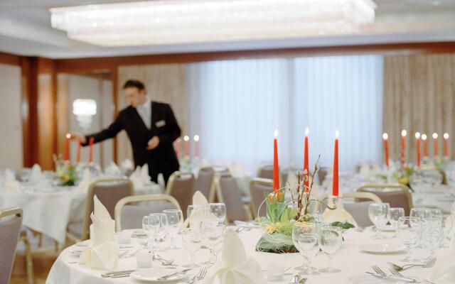 Mövenpick Hotel Geneva