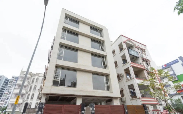 Krish Residency by OYO Rooms