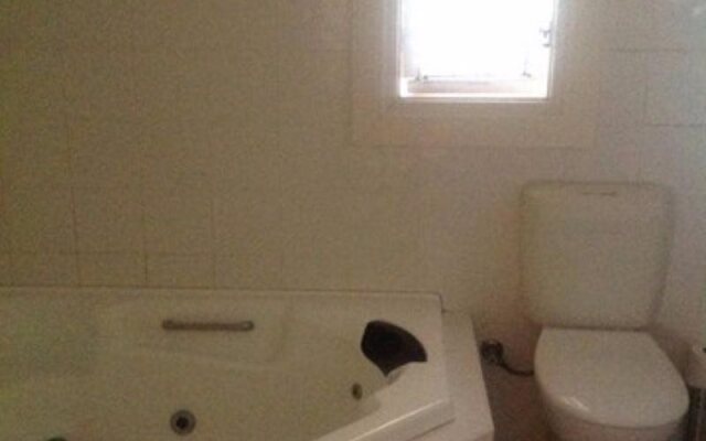 Heritage Cottage Bed And Breakfast