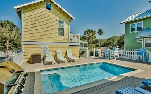 Crystal Oasis Across From Beach Heated Pool