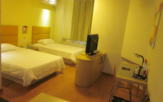 银座佳驿酒店(潍坊四平路泰华城风筝广场店)