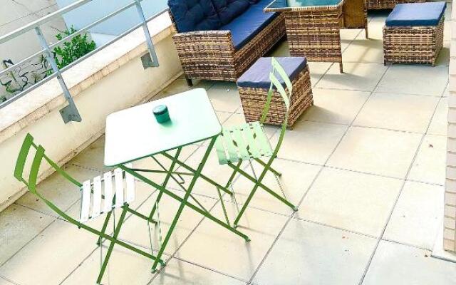 Luxury Full apartment with SOFITEL BEDS Paris 76m2 Terrasse 25m2