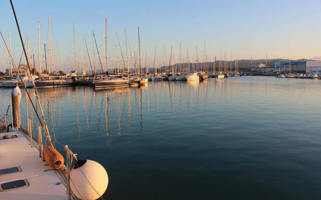 Catamarano Mauticat Boat & Breakfast
