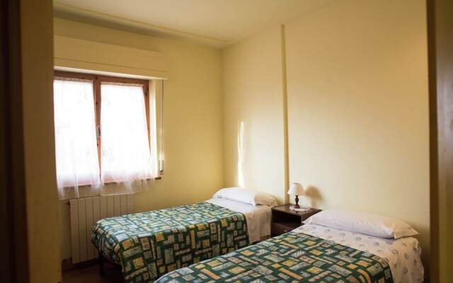 Belvilla by OYO Holiday Home in Pacaino With Pool