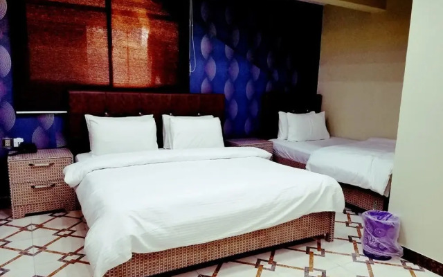Diplomat Inn Hotel