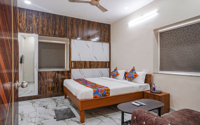 Fabhotel Perams Grand Inn
