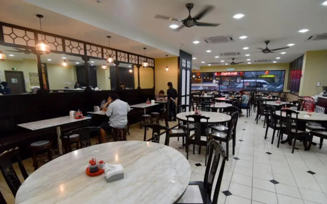Pantai Inn
