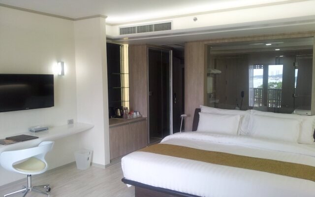 The Pattaya Discovery Beach Hotel Pattaya