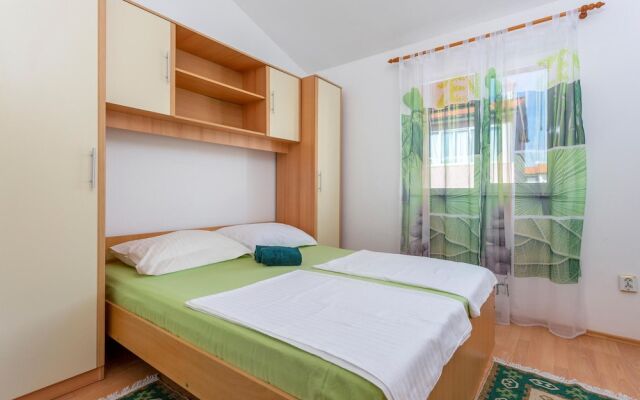 Stunning Home in Krk With Wifi and 2 Bedrooms