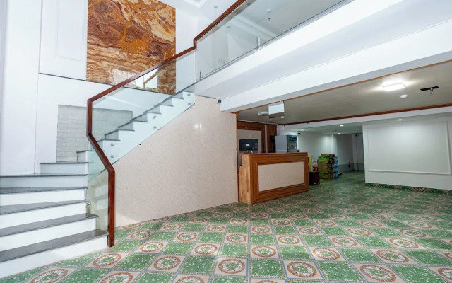 Light Hotel