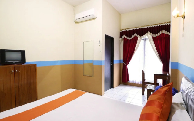 Hotel Wisata by ZUZU