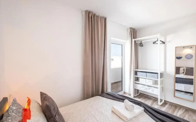 Oceanic Rainbow Apartment-Albufeira