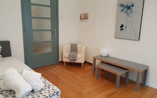 Erra - Nimbus - Athens Center,120m²,4 BD,2 BATH