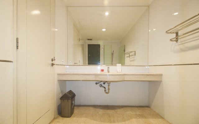 3 Bedroom at FX Sudirman by Travelio