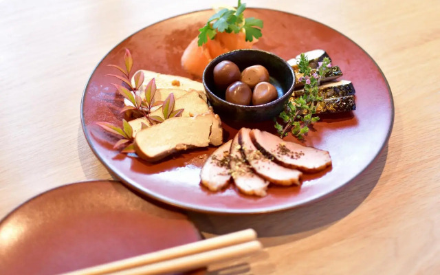 Hotel & Kitchen En Michi