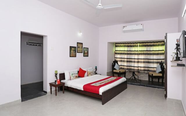 OYO 10298 Home near Sukhadia Circle
