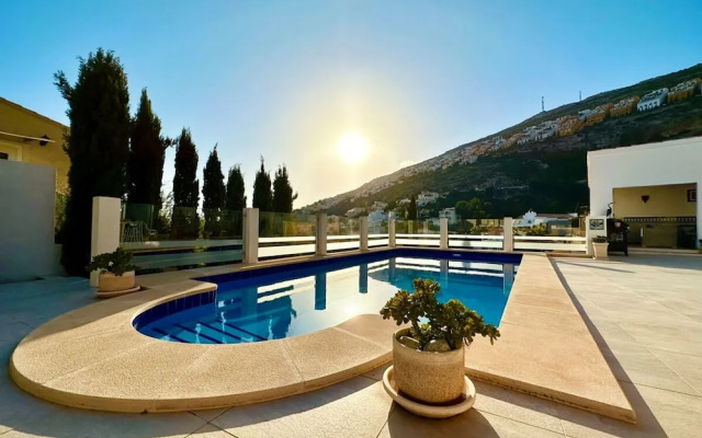 Incredible Views Villa With Private Pool