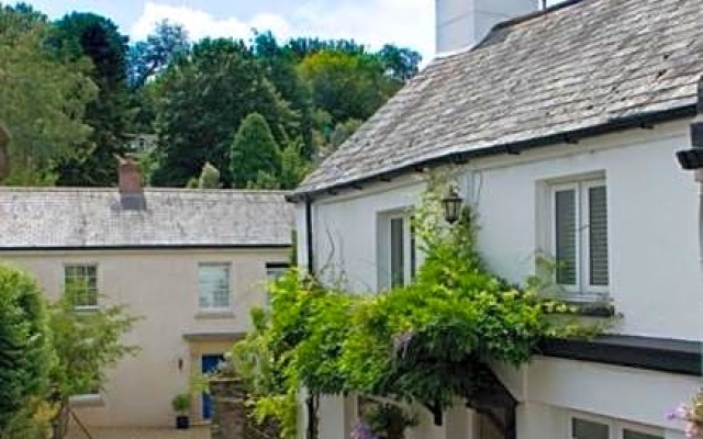 Hunters Lodge Inn