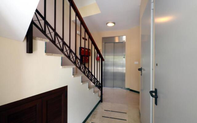 Apartamentos Puente Miraflores
