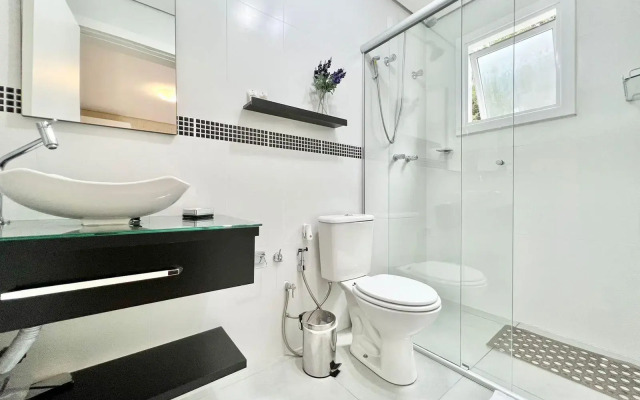 Casa com 2 Suites em Canela 900M do Centro