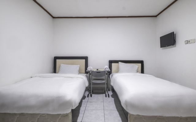 OYO 2391 Baladewa Residence Syariah