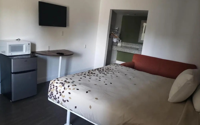 University Inn