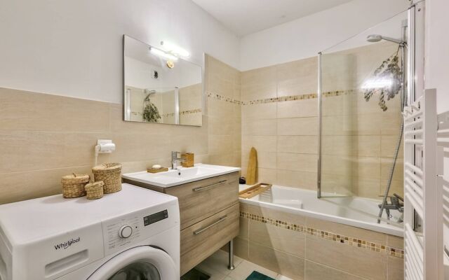 Charming 3 Room Apartment With Terrace - Strasbourg