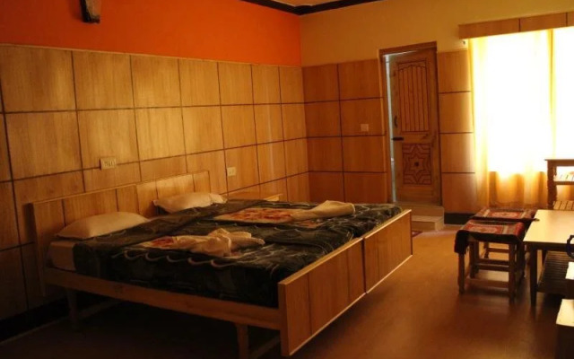 Hotel Nirvana Palace