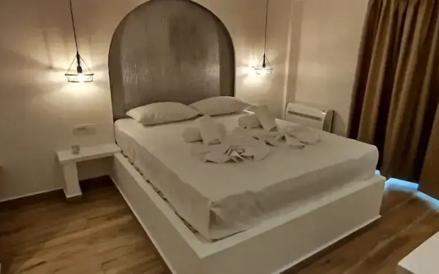 LefkoParga luxury Suites