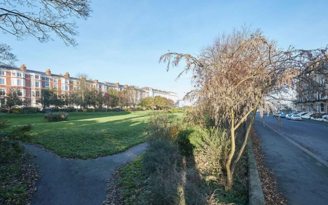 South Cliff Apartment